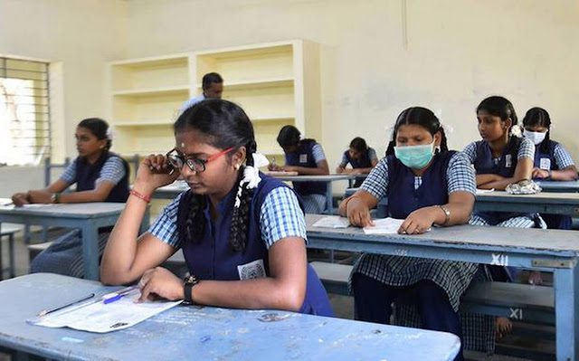தமிழகத்தில் இந்த கல்வியாண்டு முதல் மாணவர்களுக்கு டேப் – அமைச்சர் அன்பில் மகேஷ் அறிவித்துள்ளார்!